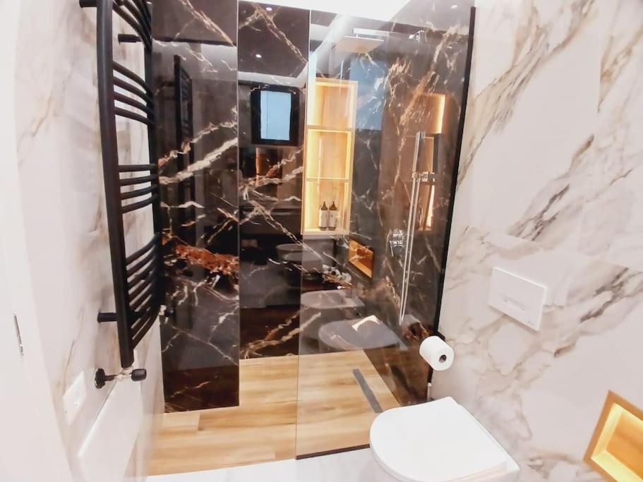 Genci's Appartement *